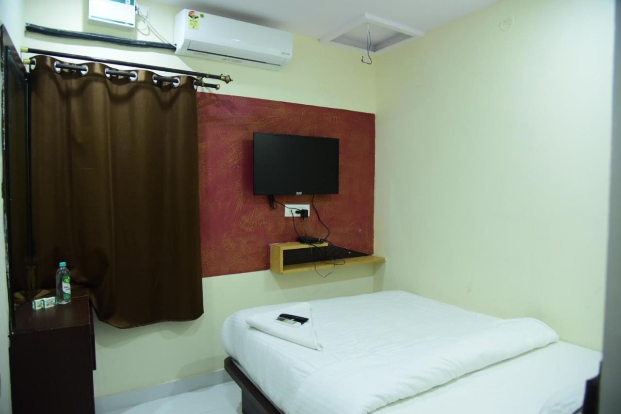 ホテルM G Residency Chikmagalūr エクステリア 写真